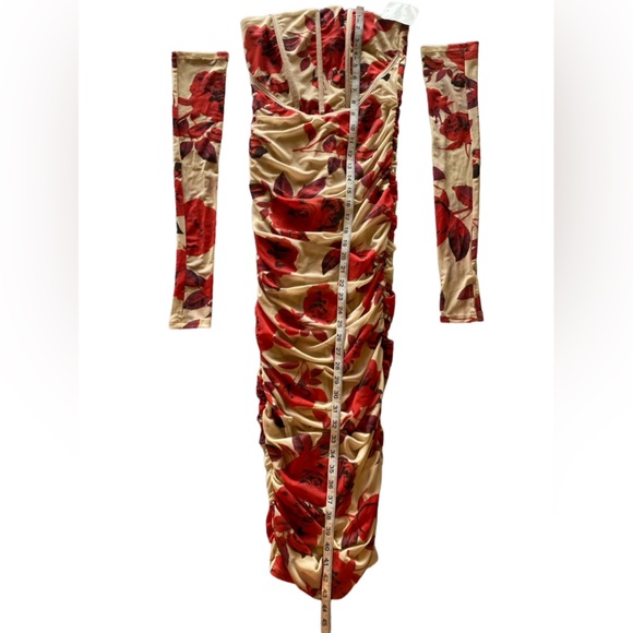 Forever 21 Floral Gloves Strapless Dress NWT Size M. NWT Excellent Condition! - Picture 10 of 14